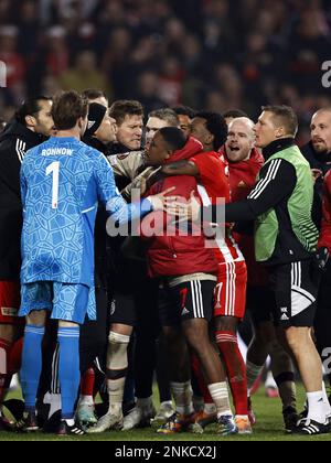 BERLIN - Steven Bergwijn d'Ajax, Sheraldo Becker de 1. FC Union Berlin, Owen Wijndal d'Ajax lors du match de l'UEFA Europa League entre FC Union Berlin et Ajax Amsterdam et au Stadion an der Alten Forsterei sur 23 février 2023 à Berlin, en Allemagne. ANP MAURICE VAN STONE Banque D'Images