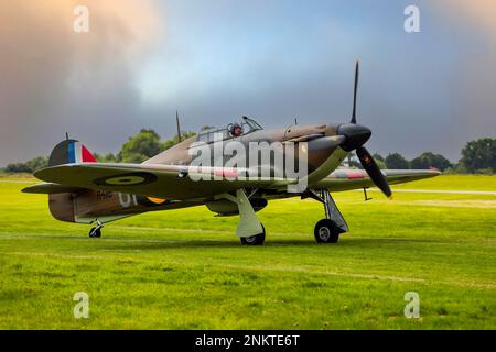 Il s'agit de l'ouragan Hawker I R4118 qui a sévéé avec la RAF pendant la deuxième Guerre de travail L'exposition était à l'Airshow de Shoreham, à l'aéroport de Shoreham, East Sussex, Royaume-Uni. 30th août 2014 Banque D'Images