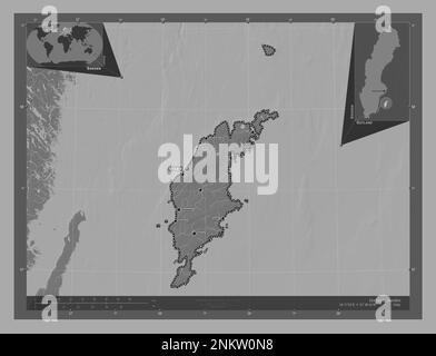 Gotland, comté de Suède. Carte d'altitude à deux niveaux avec lacs et rivières. Lieux et noms des principales villes de la région. Emplacement auxiliaire d'angle m Banque D'Images