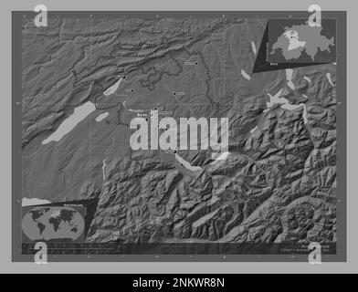 Berne, canton de Suisse. Carte d'altitude à deux niveaux avec lacs et rivières. Lieux et noms des principales villes de la région. Emplacement auxiliaire du coin Banque D'Images