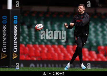 Cardiff, Royaume-Uni. 24th févr. 2023. Mason Grady, du pays de Galles, lors de la course du capitaine de l'équipe de rugby du pays de Galles au stade de la Principauté de Cardiff, le vendredi 24th février 2023, en prévision du match des six nations de demain contre l'Angleterre. photo par Andrew Orchard/Andrew Orchard sports photographie/ Alamy Live News crédit: Andrew Orchard sports photographie/Alamy Live News Banque D'Images