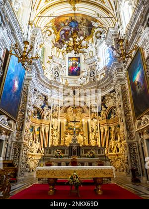 L'autel principal de l'église de style baroque de Jésus (chiesa del Gesu' ) appelé aussi Casa Prodessa - Palerme, Sicile, Italie Banque D'Images