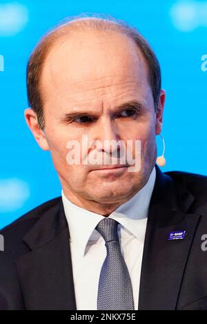 Ludwigshafen, Allemagne. 24th févr. 2023. Martin Brudermüller, Président du Conseil d'Administration de BASF se, assiste à la Conférence de presse annuelle au siège du Groupe. Credit: Uwe Anspach/dpa/Alamy Live News Banque D'Images