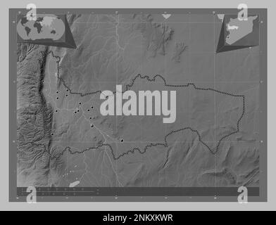 Hamah, province de Syrie. Carte d'altitude en niveaux de gris avec lacs et rivières. Lieux des principales villes de la région. Cartes d'emplacement auxiliaire d'angle Banque D'Images