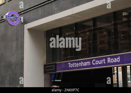 Tottenham court Road Station sur la New Elizabeth Line Banque D'Images