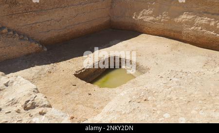 Réservoir d'eau dans l'ancienne ville de Nabataean Shivta, désert de Negev Banque D'Images