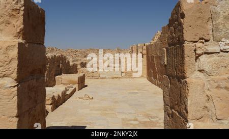 Ruines d'une ancienne ville nabatéenne Shivta en Israël, désert du Néguev Banque D'Images