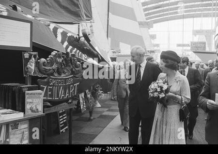 Histoire des pays-Bas : la princesse Beatrix ouvre le spectacle de bateaux Hiswa 80 à RAI, Amsterdam, tout en visitant Hiswa CA. 14 mars 1980 Banque D'Images