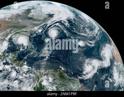 L'ouragan Paulette, le Rene de la dépression tropicale, l'ouragan Sally, le Teddy de la tempête tropicale et Vicky de la tempête tropicale sur 14 septembre 2020 Banque D'Images