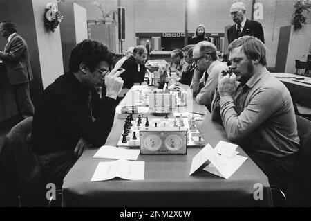 Pays-Bas Histoire: Championnat d'échecs parlementaires pendant le tournoi d'échecs Blast Furnace ca. 17 janvier 1980 Banque D'Images