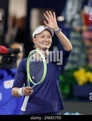 Dubaï, Émirats arabes Unis, 21st. Fév. 2023. Le joueur de tennis tchèque Barbora Krejcikova célèbre le mardi 21 février 2023 le tournoi des Championnats de tennis duty Free de Dubaï au Dubai Duty Free tennis Stadium. © Juergen Hasenkopf / Alay Live News Banque D'Images