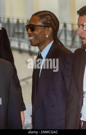 Milan, Italie. 24th févr. 2023. ASAP Rocky est vu pendant la semaine de la mode de Milan vêtements pour femmes automne/hiver 2023/2024 à Milan, Italie, on 24 février 2023 Credit: SOPA Images Limited/Alamy Live News Banque D'Images