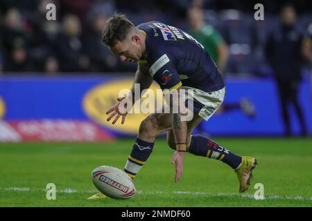 Leeds, Royaume-Uni. 24th févr. 2023. Richie Myler #1 de Leeds Rhinos récolte le ballon lors du match de la Super League Round 2 de Betfred Leeds Rhinos vs Hull FC au Headingley Stadium, Leeds, Royaume-Uni, 24th février 2023 (photo de James Heaton/News Images) à Leeds, Royaume-Uni, le 2/24/2023. (Photo de James Heaton/News Images/Sipa USA) crédit: SIPA USA/Alay Live News Banque D'Images