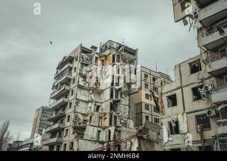 Détruit immeuble d'appartements dans la grande ville de Dnipro, un missile russe a frappé le bâtiment le 14.01.2023, 45 personnes ont été tuées, Dnipro, Ukraine Banque D'Images