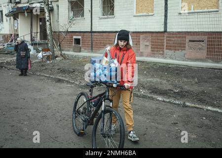 Survivant de l'attaque de missiles russes sur un bâtiment résidentiel le 14.01.2023, Dnipro, Ukraine, 2023 Banque D'Images