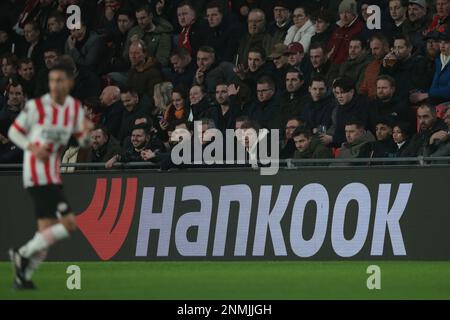 EINDHOVEN - panneau Hankook lors du match de l'UEFA Europa League entre le PSV Eindhoven et le Sevilla FC au stade Phillips sur 23 février 2023 à Eindhoven, pays-Bas. AP | hauteur néerlandaise | Jeroen Putmans Banque D'Images