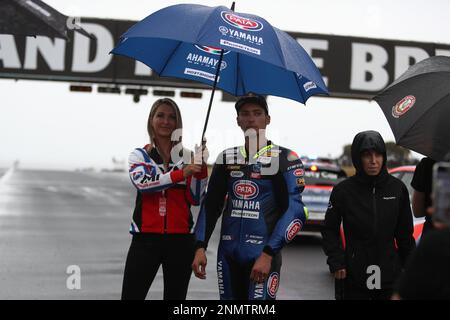 Victoria, Australie. 25th févr. 2023. Toprak Razgatlioglu (Turquie) course pour l'équipe Pata Yamaha Prometeon WorldSBK sur la grille pour la course un des 2023 Grand Ridge Round australien du Championnat du monde MOTUL FIM Superbike 2023 à Phillip Island, Australie le 25 février 2023 - image Credit: brett keating/Alay Live News Banque D'Images