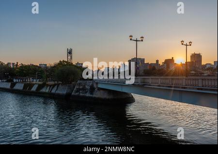 Hiroshima, Japon - 1 janvier 2020. Extérieur du centre-ville de Hirsoshima, près du parc de la paix. Banque D'Images