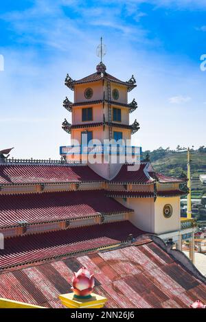 Da Lat, Vietnam - 10 février 2023 : Temple CAO Dai de Da L. Banque D'Images