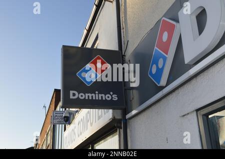 25th février 2023, Swansea, pays de Galles, Royaume-Uni. Domino's Pizza Swansea. Banque D'Images