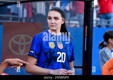 États-Unis 22nd février 2023. Taylor Kornieck (20), milieu de terrain de l'équipe nationale féminine, lors du match de football de la coupe SheBelieves entre les États-Unis L'équipe nationale féminine et l'équipe nationale féminine du Brésil au stade Toyota à Frisco, Texas, États-Unis ont battu le Brésil 2-1 Albert Pena/CSM/Alay Live News Banque D'Images