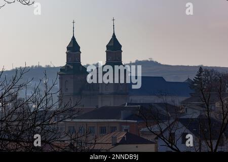 L'église Saint-Antoine du monastère bernardin à Zbarazh, Ukraine . Banque D'Images