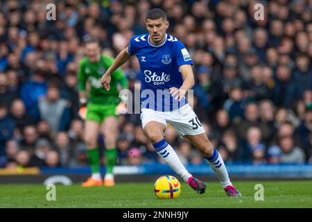 Liverpool, Royaume-Uni. 25th févr. 2023. Conor Coady #30 d'Everton F.C en action pendant le match de Premier League entre Everton et Aston Villa à Goodison Park, Liverpool, le samedi 25th février 2023. (Photo : Mike Morese | MI News) Credit: MI News & Sport /Alay Live News Banque D'Images