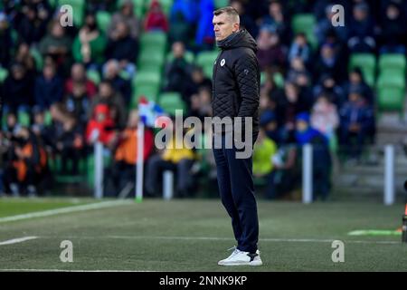 25-02-2023: Sport: Groningen / Excelsior GRONINGEN, PAYS-BAS - FÉVRIER 25: Entraîneur-chef Marinus Dijkhuizen (Excelsior Rotterdam). pendant le match Banque D'Images