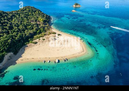 Vue aérienne de l'île de Marathonisi près de l'île de Zakynthos en Grèce Banque D'Images