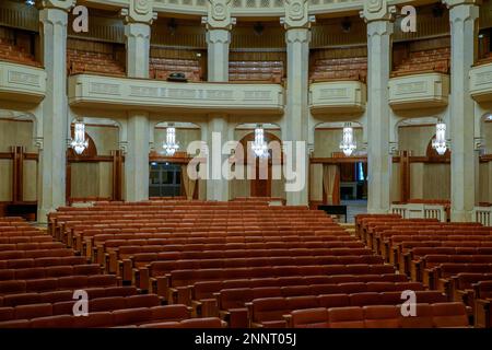 Bucarest/Roumanie - Septembre 21 : Vue intérieure du palais du peuple des capacités dans Bucharest Roumanie le 21 septembre 2018 Banque D'Images