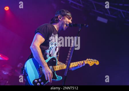 Milan, Italie, 25st février 2023. Le groupe pop punk américain All Time Low se produit en direct à fabrique à Milan. Crédits: Maria Laura Arturi/Alamy Live News Banque D'Images