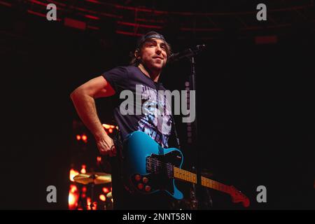 Milan, Italie, 25st février 2023. Le groupe pop punk américain All Time Low se produit en direct à fabrique à Milan. Crédits: Maria Laura Arturi/Alamy Live News Banque D'Images