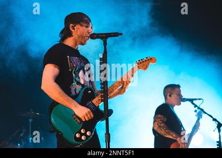 Milan, Italie, 25st février 2023. Le groupe pop punk américain All Time Low se produit en direct à fabrique à Milan. Crédits: Maria Laura Arturi/Alamy Live News Banque D'Images