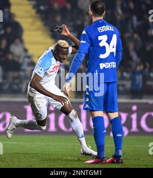 Empoli, Italie. 25th févr. 2023. Victor Osimhen, de Naples, célèbre son but lors d'un match de football entre Napoli et Empoli à Empoli, en Italie, le 25 février 2023. Crédit: Alberto Lingria/Xinhua/Alay Live News Banque D'Images