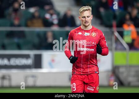 Varsovie, Pologne. 24th févr. 2023. Bartlomiej Pawlowski de Widzew vu pendant le match de la Ligue PKO Ekstraklasa entre Legia Warszawa et Widzew Lodz au Maréchal Jozef Pilsudski Legia Warsaw Municipal Stadium. Score final; Legia Warszawa 2:2 Widzew Lodz. (Photo de Mikolaj Barbanell/SOPA Images/Sipa USA) crédit: SIPA USA/Alay Live News Banque D'Images