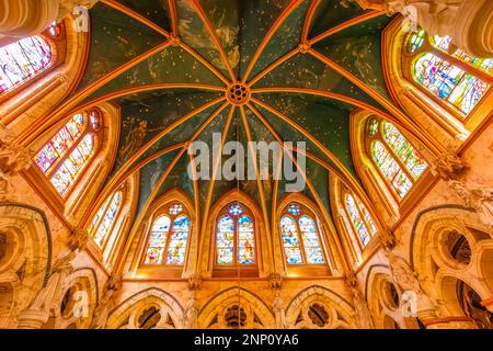 Arches du château, Mont Stuart, Rothesay, Île de Bute, Écosse, Royaume-Uni Banque D'Images