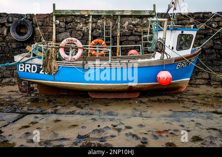 Bateau de pêche à Portree Harbour, île de Skye, Écosse, Royaume-Uni Banque D'Images