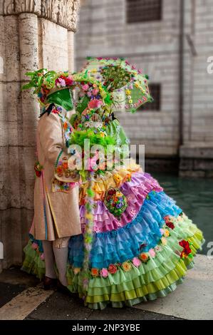 VENISE, ITALIE - FEBRARY 17 2023 : les masques du carnaval de Venise 2023 Banque D'Images