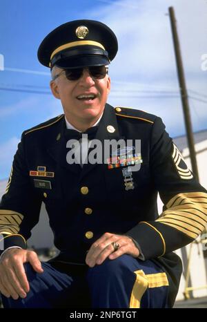 STEVE MARTIN DANS SGT. BILKO (1996), réalisé par JONATHAN LYNN. Crédit : PHOTOS / Album UNIVERSEL Banque D'Images