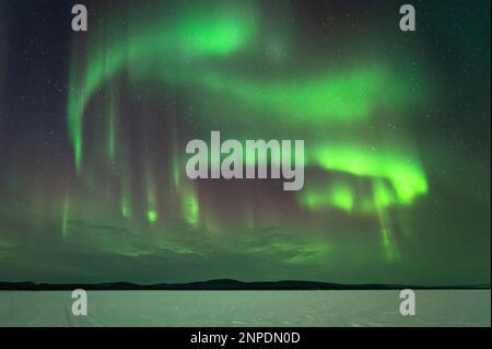 La belle lumière du nord vue de Kiruna en Suède. Banque D'Images