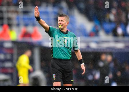 L'arbitre du match Daniele Orsato de la section Schio pendant le FC de Bologne vs Inter - FC Internazionale, football italien série A match à Bologne, Italie, 26 février 2023 Banque D'Images