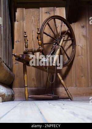 Kirkjubour, Îles Féroé- juillet 2021: Chambre dans la ferme et le musée historiques - Kirkjuboargardur (ou Roykstovan) construit au 11th siècle, il est l'un des Banque D'Images