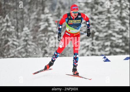 Planica, Slovénie. 26th févr. 2023. Norwegian Paal Golberg en route pour remporter la médaille d'or au sprint d'équipe aux Championnats du monde de ski nordique 2023 de la FIS à Planica, en Slovénie, 26 février 2023 avec son coéquipier Johannes Hoesflot Klaebo. John Lazenby/Alamy Live News crédit: John Candler Lazenby/Alamy Live News Banque D'Images