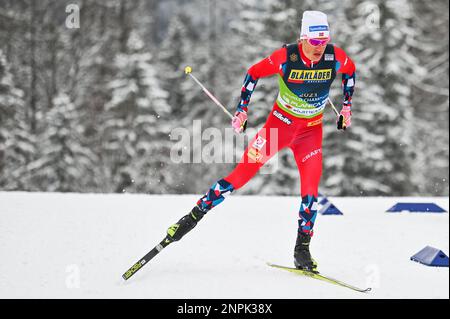 Planica, Slovénie. 26th févr. 2023. Johannes Hoesflot Klaebo en route pour remporter la médaille d'or au sprint d'équipe aux Championnats du monde de ski nordique 2023 de la FIS à Planica, en Slovénie, 26 février 2023 avec son coéquipier Paal Golberg. John Lazenby/Alamy Live News crédit: John Candler Lazenby/Alamy Live News Banque D'Images