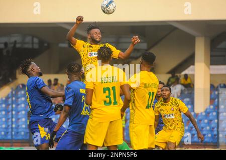 Match de la Ligue de football du Nigeria entre Kwara United et Gombe United au complexe sportif Lekan salami, à Adamasingba, à Ibadan, au Nigeria. Banque D'Images