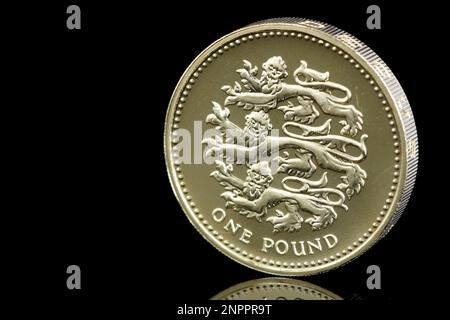 2002 épreuve £1 mettant en vedette les 3 Lions qui représentent l'Angleterre. Les trois lions remontent à Richard cœur de lion (1189-1199) Banque D'Images