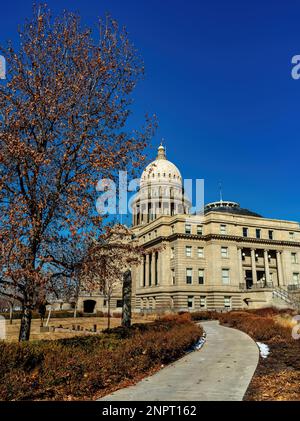 Le trottoir mène à la capitale de l'État de l'Idaho Banque D'Images