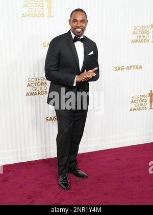 Los Angeles, États-Unis. 26th févr. 2023. Jason George arrive aux Prix annuels de la Guilde des acteurs de l'écran 29th qui ont eu lieu au Fairmont Century Plaza à Los Angeles, en Californie, le dimanche, ?26 février 2023. (Photo par Sthanlee B. Mirador/Sipa USA) crédit: SIPA USA/Alay Live News Banque D'Images