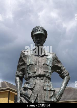 Statue de Mountbatten, Grosvenor Square, Southampton, Hampshire, Royaume-Uni Banque D'Images