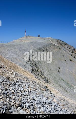 Paysage du Mont Ventoux (1 910 mètres) surnommé le géant de Provence ou le Mont Chauve. Région de PACA, France Banque D'Images